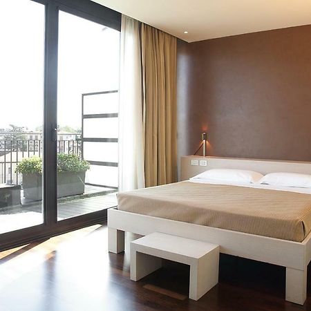 City Hotel Варезе Экстерьер фото