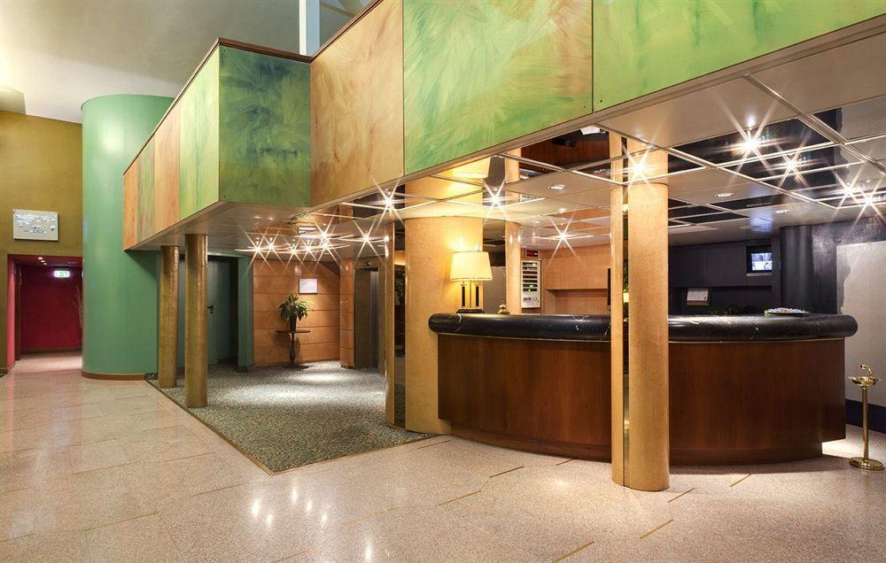 City Hotel Варезе Экстерьер фото