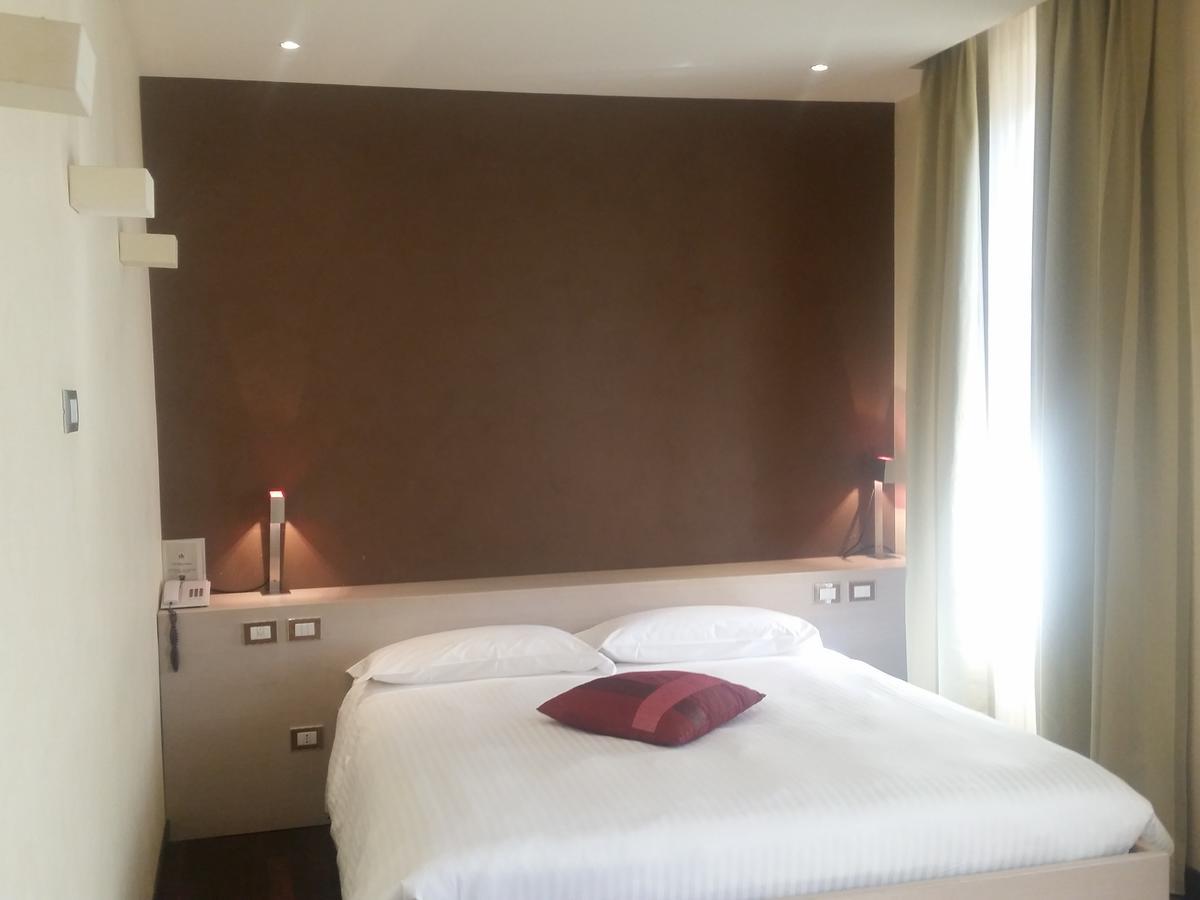 City Hotel Варезе Экстерьер фото