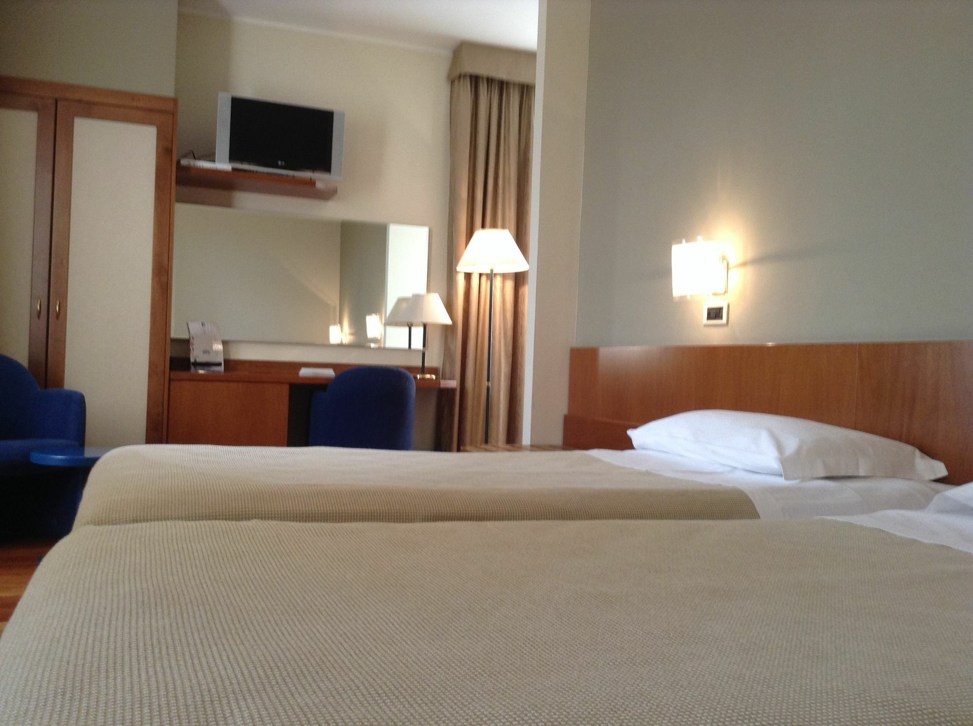 City Hotel Варезе Экстерьер фото