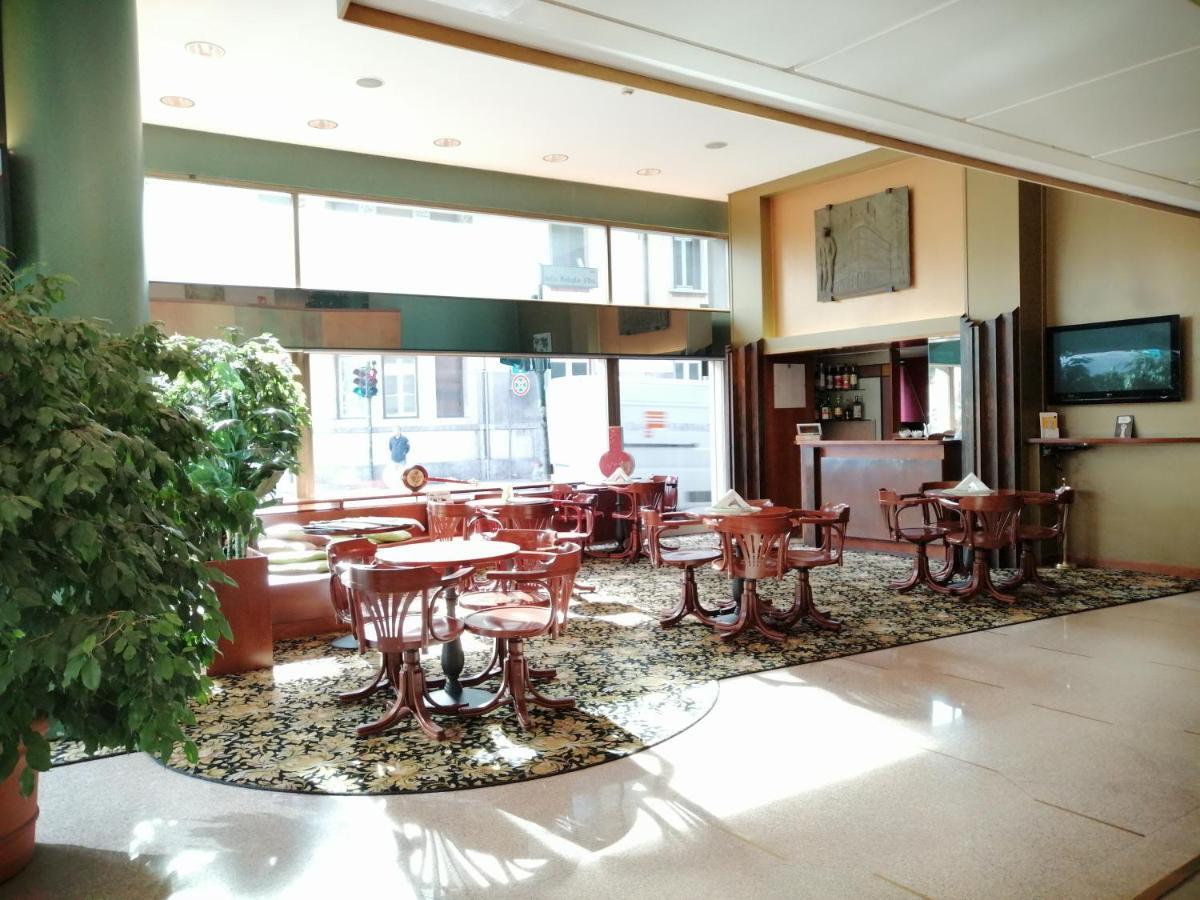 City Hotel Варезе Экстерьер фото