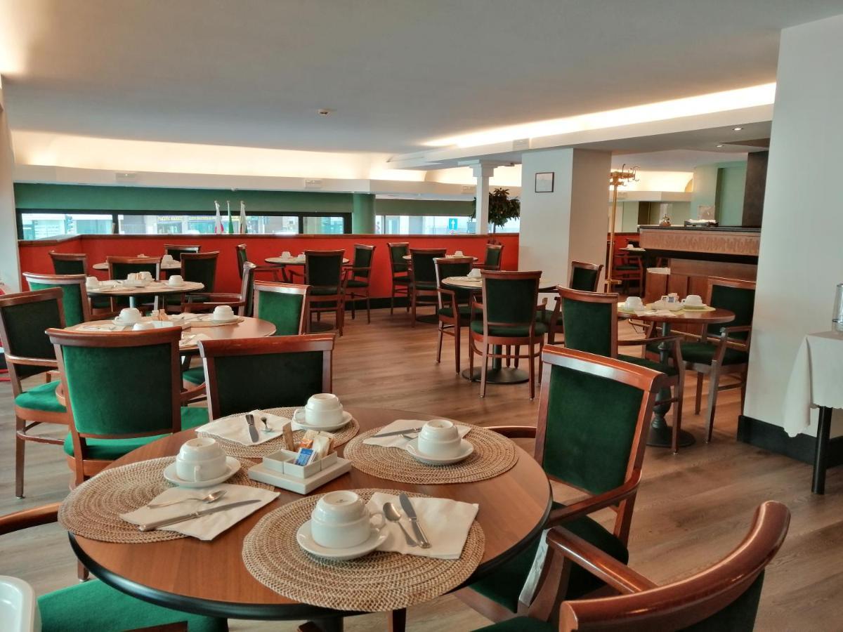 City Hotel Варезе Экстерьер фото